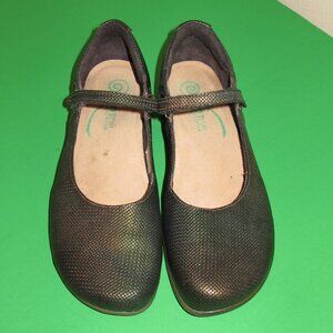 Naot Reka Mary Jane slip on flats shoes Sz 41 L 10